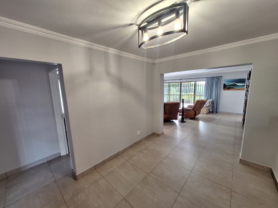 4 Bedroom Property for Sale in Wavecrest Eastern Cape